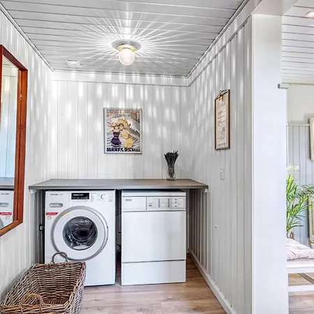 Nyaraló Sten - 100m From The Sea By Interhome
